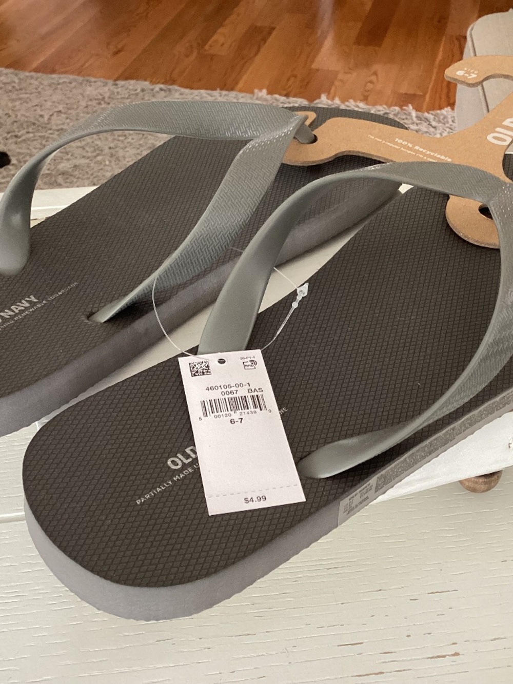 NEW Mens Old Navy Flip Flops